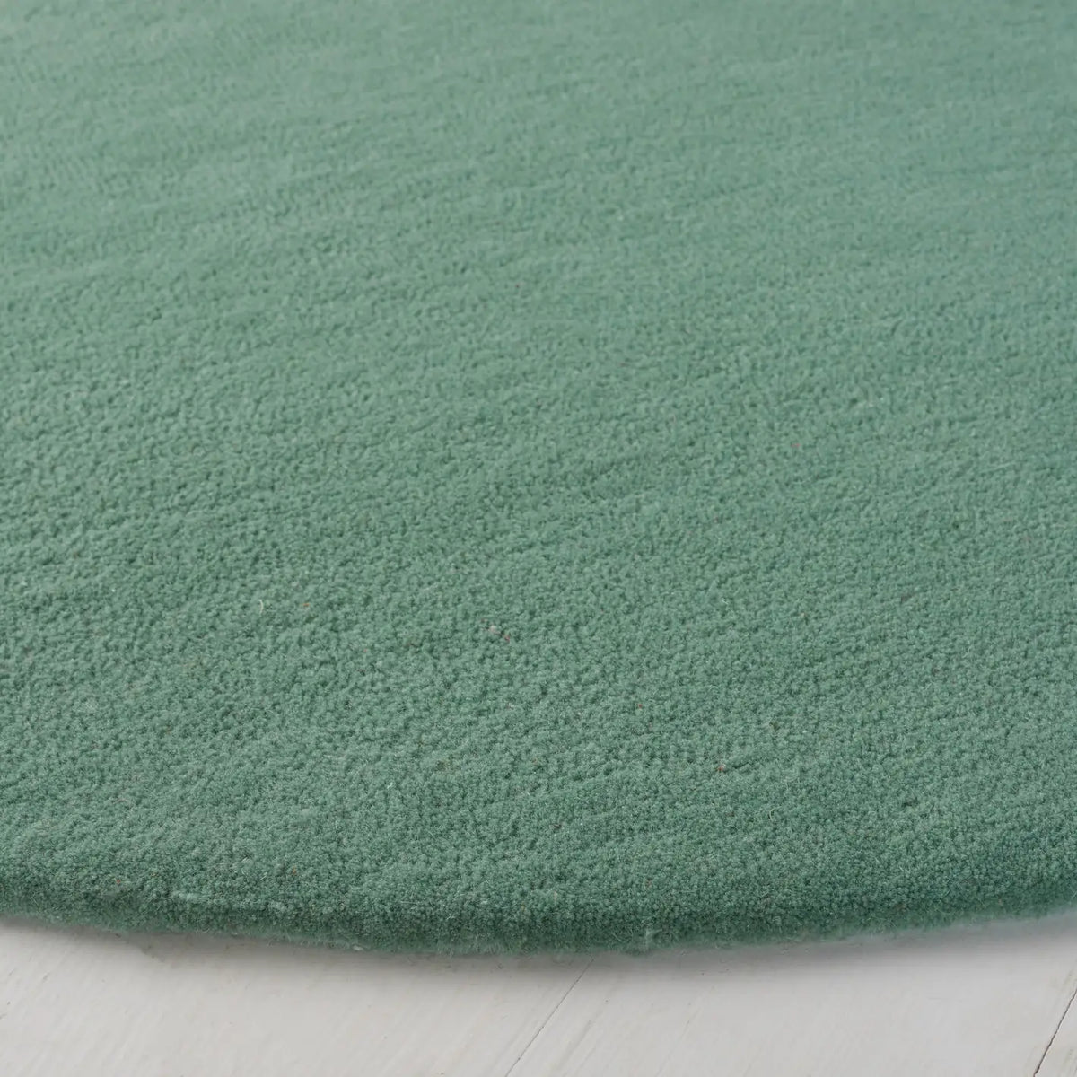 Safavieh Fifth Avenue 5'-0" x 5'-0" Rug in Green