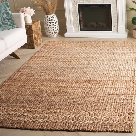 Safavieh Natural Fiber 4'-0" x 6'-0" Rug in Natural
