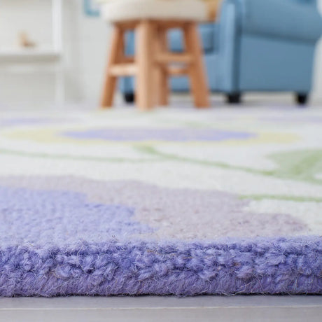Safavieh Safavieh Kids 5'-0" x 8'-0" Rug in Lavander / Ivory