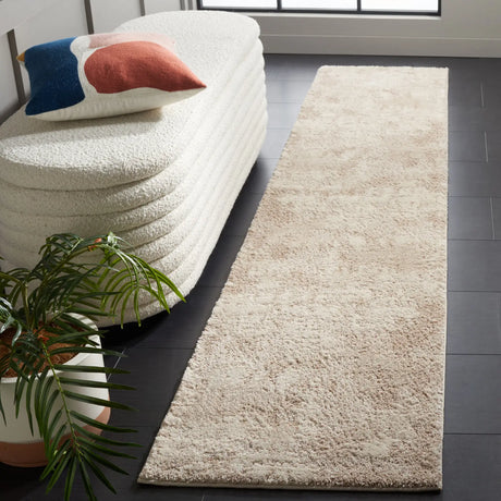 Safavieh Century 300 2'-0" x 9'-0" Rug in Beige