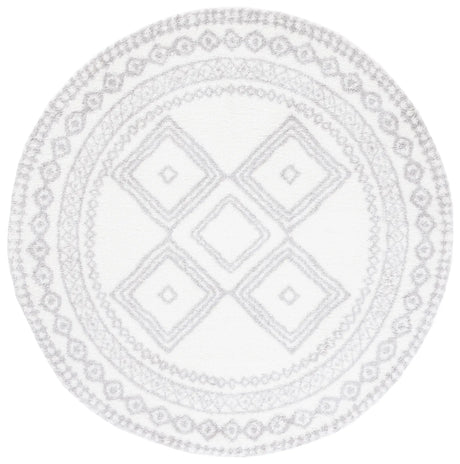 Safavieh Berber Shag 7'-0" x 7'-0" Rug in Ivory / Grey