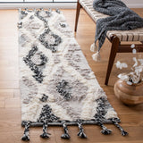Safavieh Kenya 2'-3" x 8'-0" Rug in Grey / Black