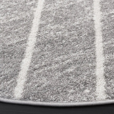 Safavieh Adirondack 6'-0" x 6'-0" Rug in Grey / Ivory