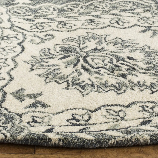 Safavieh Blossom 6'-0" x 6'-0" Rug in Blue / Ivory