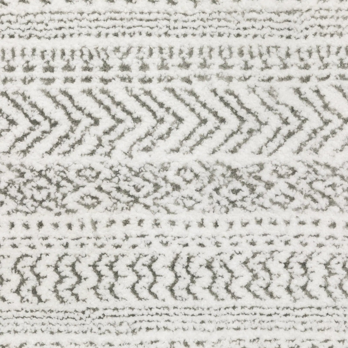 Oriental Weavers Montecito 4929E White/ Grey Rug - room scene 2
