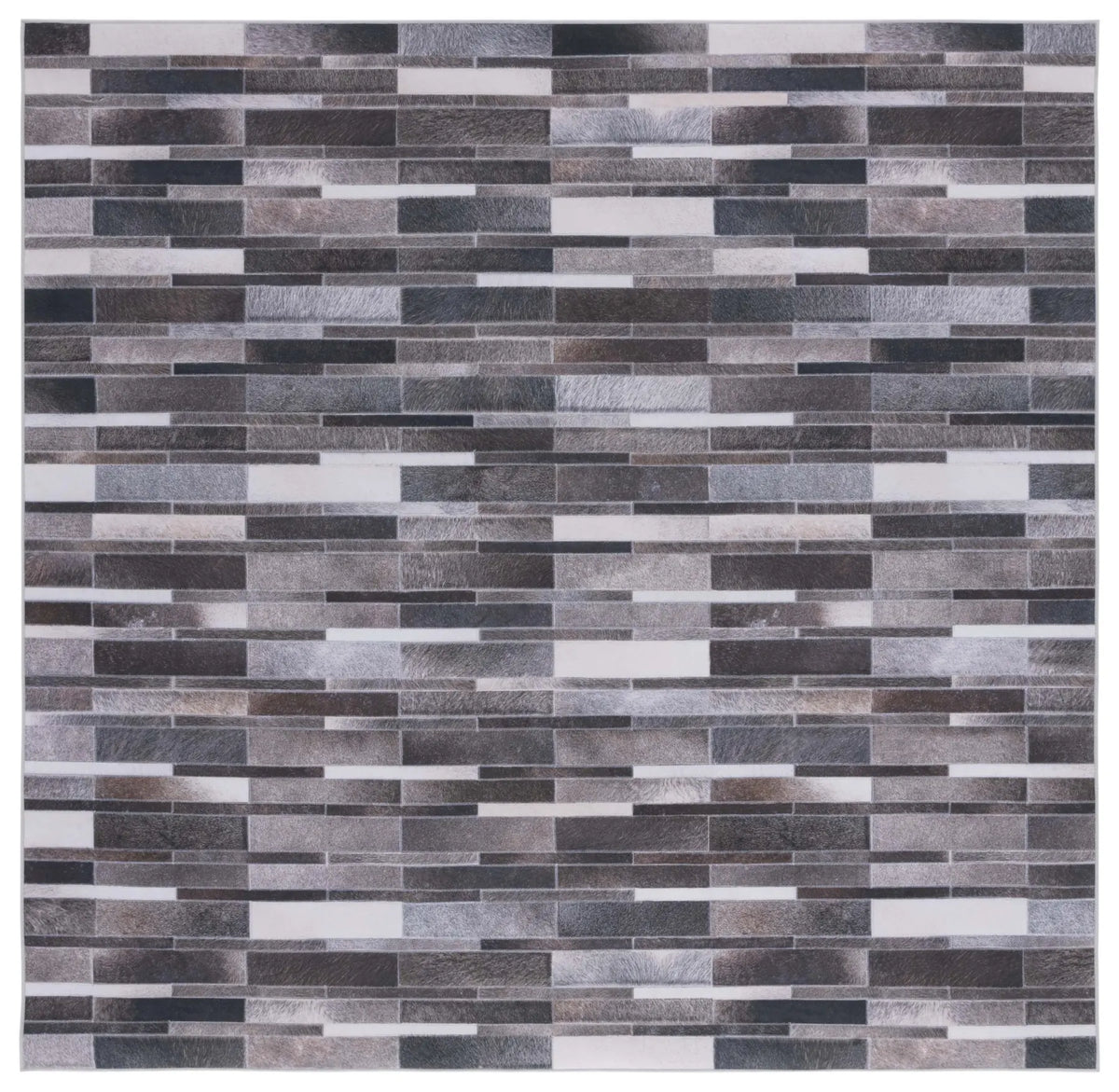 Safavieh Faux Hide 6'-0" x 6'-0" Rug in Ivory / Grey