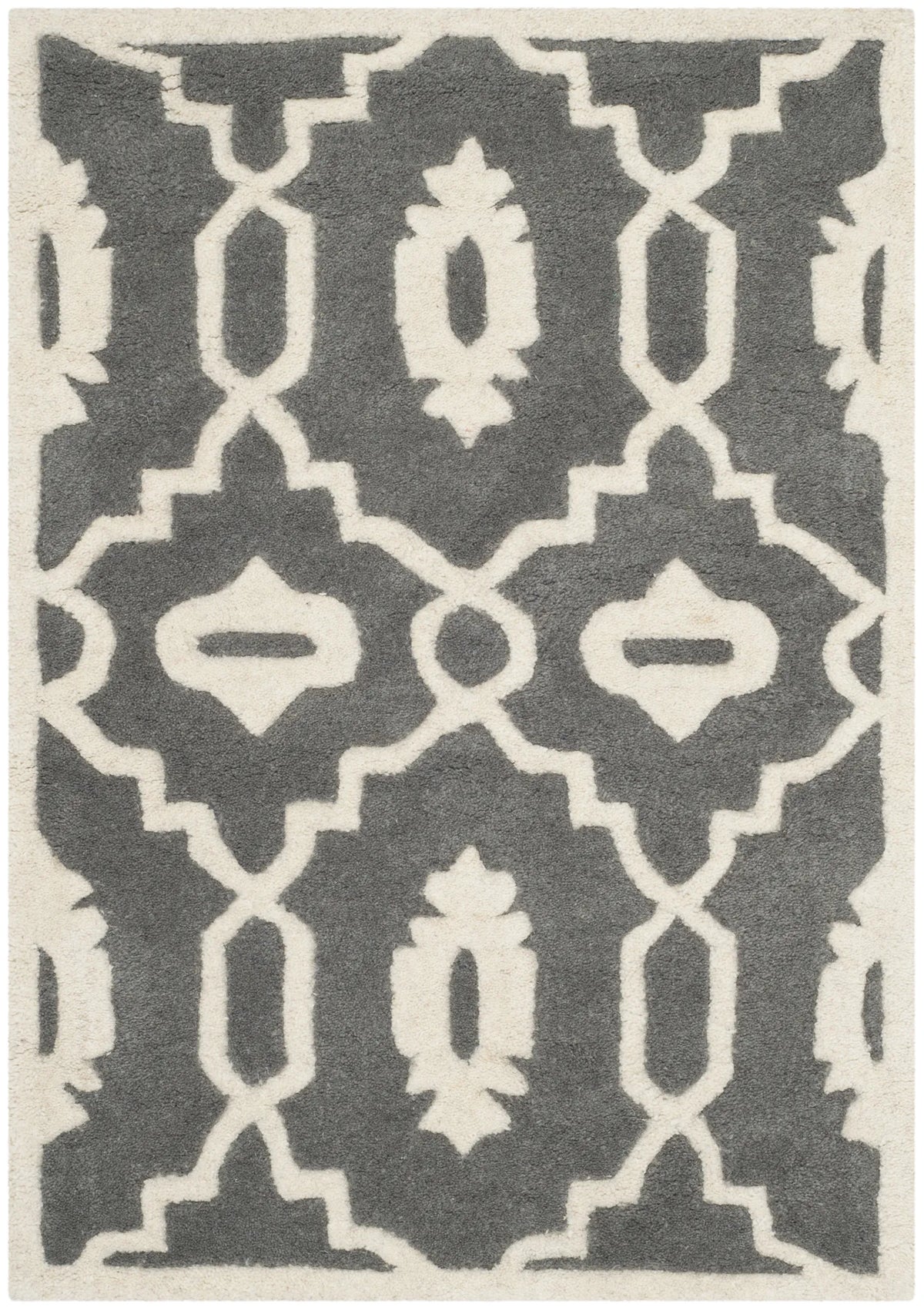 Safavieh Chatham 2'-0" x 3'-0" Rug in Dark Grey / Ivory