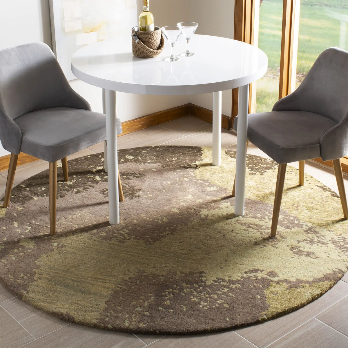 Safavieh Soho 6'-0" x 6'-0" Rug in Sage / Multi