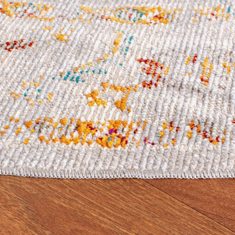 Safavieh Crystal 5'-0" x 5'-0" Rug in Grey / Cream