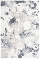 Safavieh Berber Shag 4'-5" x 6'-5" Rug in Grey / Ivory