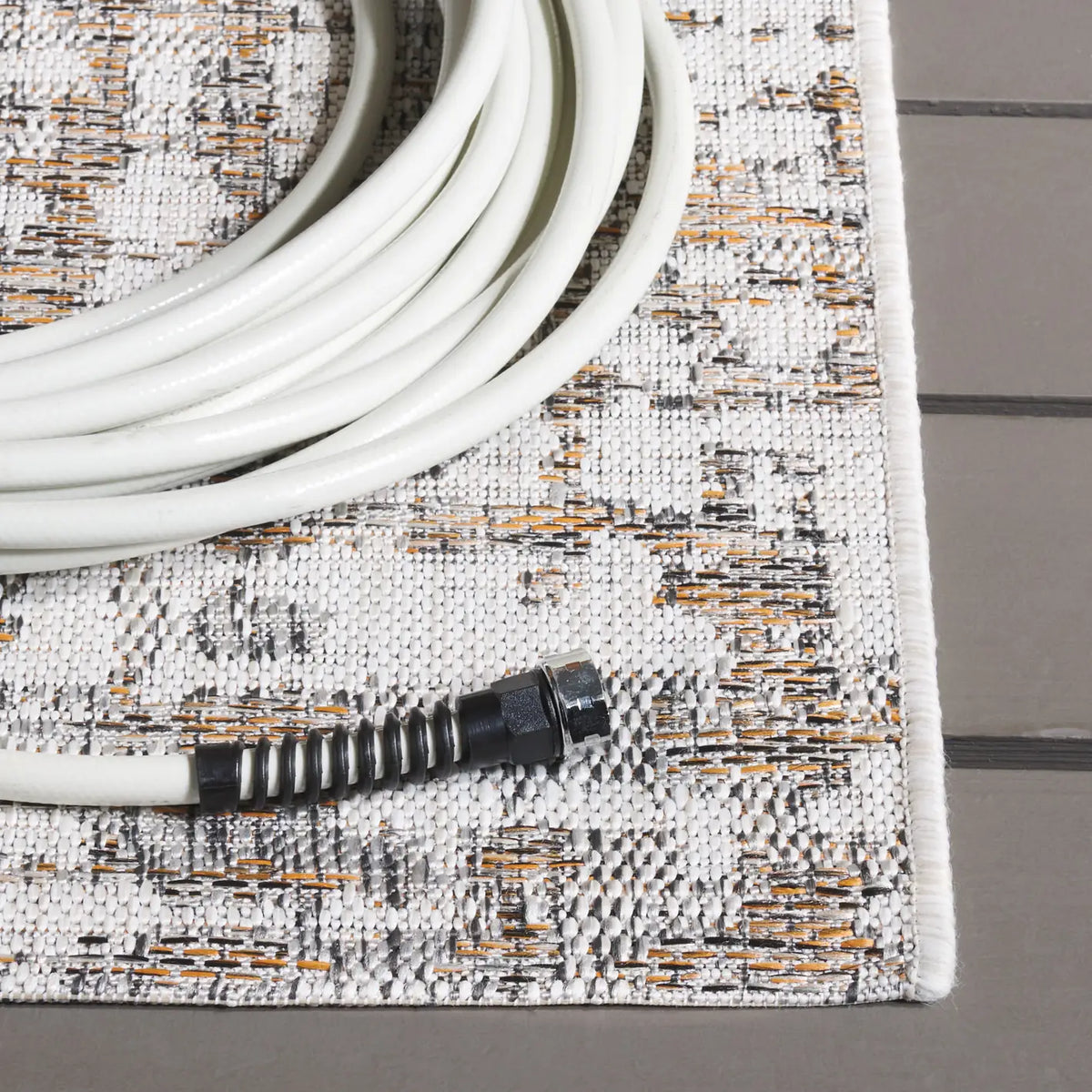 Safavieh Courtyard 4'-0" x 5'-7" Rug in Ivory / Dark Grey Brown