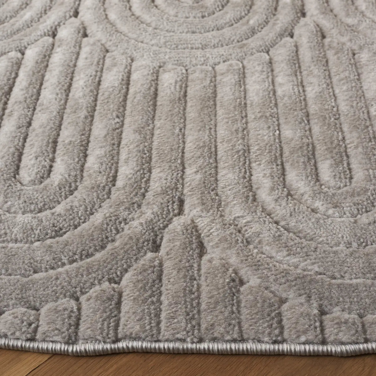 Safavieh Selena 6'-7" x 6'-7" Rug in Grey