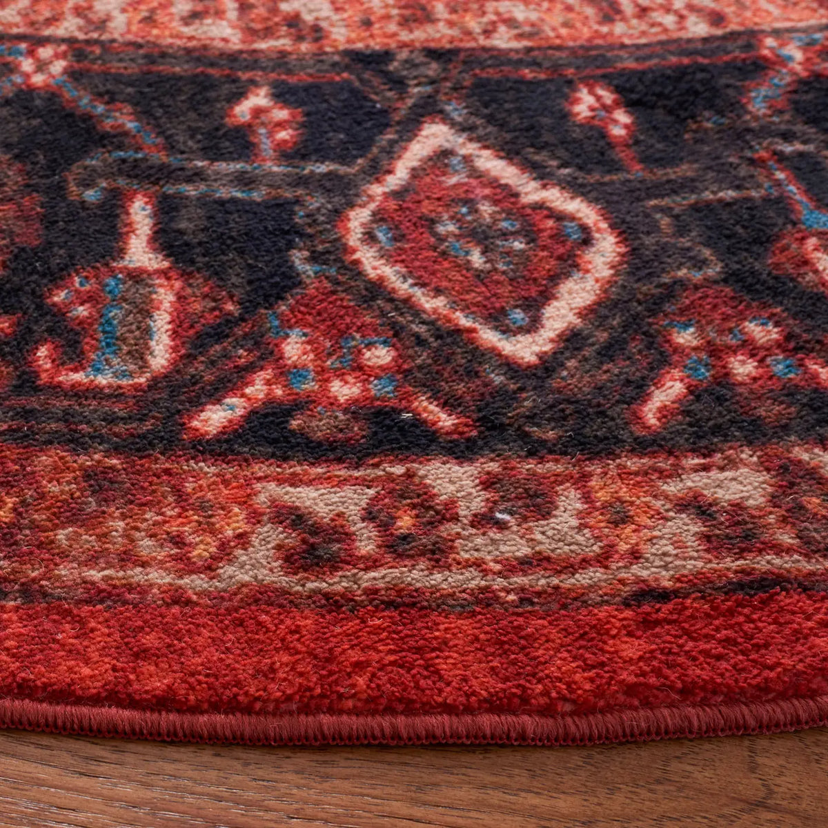 Safavieh Riviera 6'-7" x 6'-7" Rug in Red / Blue
