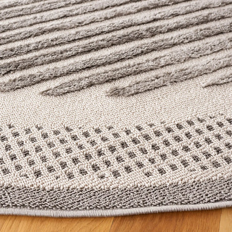 Safavieh Urban 6'-7" x 6'-7" Rug in Grey / Light Grey