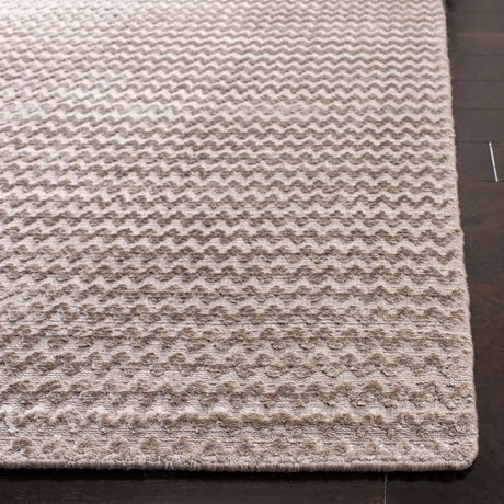 Safavieh Mirage 4'-0" x 6'-0" Rug in Graphite
