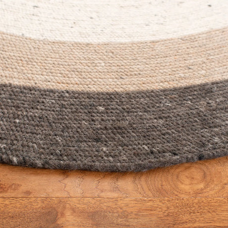 Safavieh Braided 5'-0" x 5'-0" Rug in Charcoal / Ivory