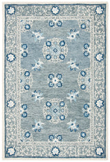 Safavieh Suzani 4'-0" x 6'-0" Rug in Grey / Ivory