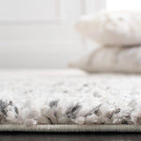 Safavieh Berber Shag 4'-5" x 6'-5" Rug in Grey / Ivory