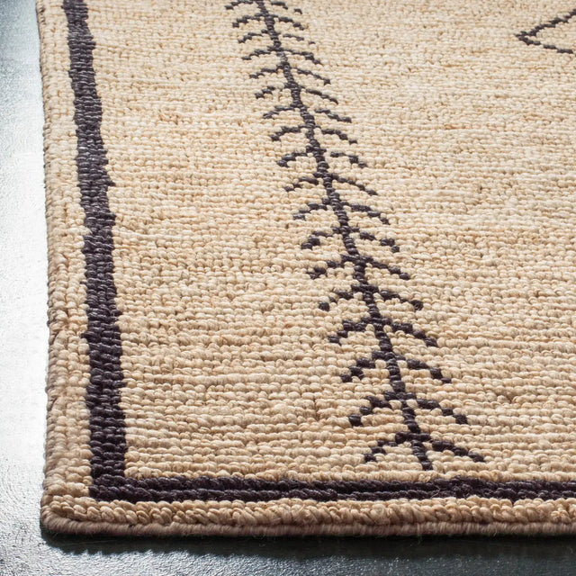 Safavieh Bohemian 4'-0" x 6'-0" Rug in Ivory / Black