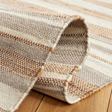 Safavieh Kilim 4'-0" x 6'-0" Rug in Natural / Ivory