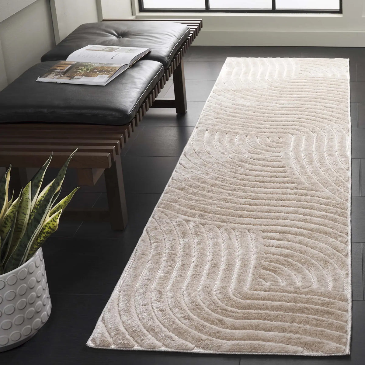 Safavieh Selena 2'-2" x 8'-0" Rug in Beige