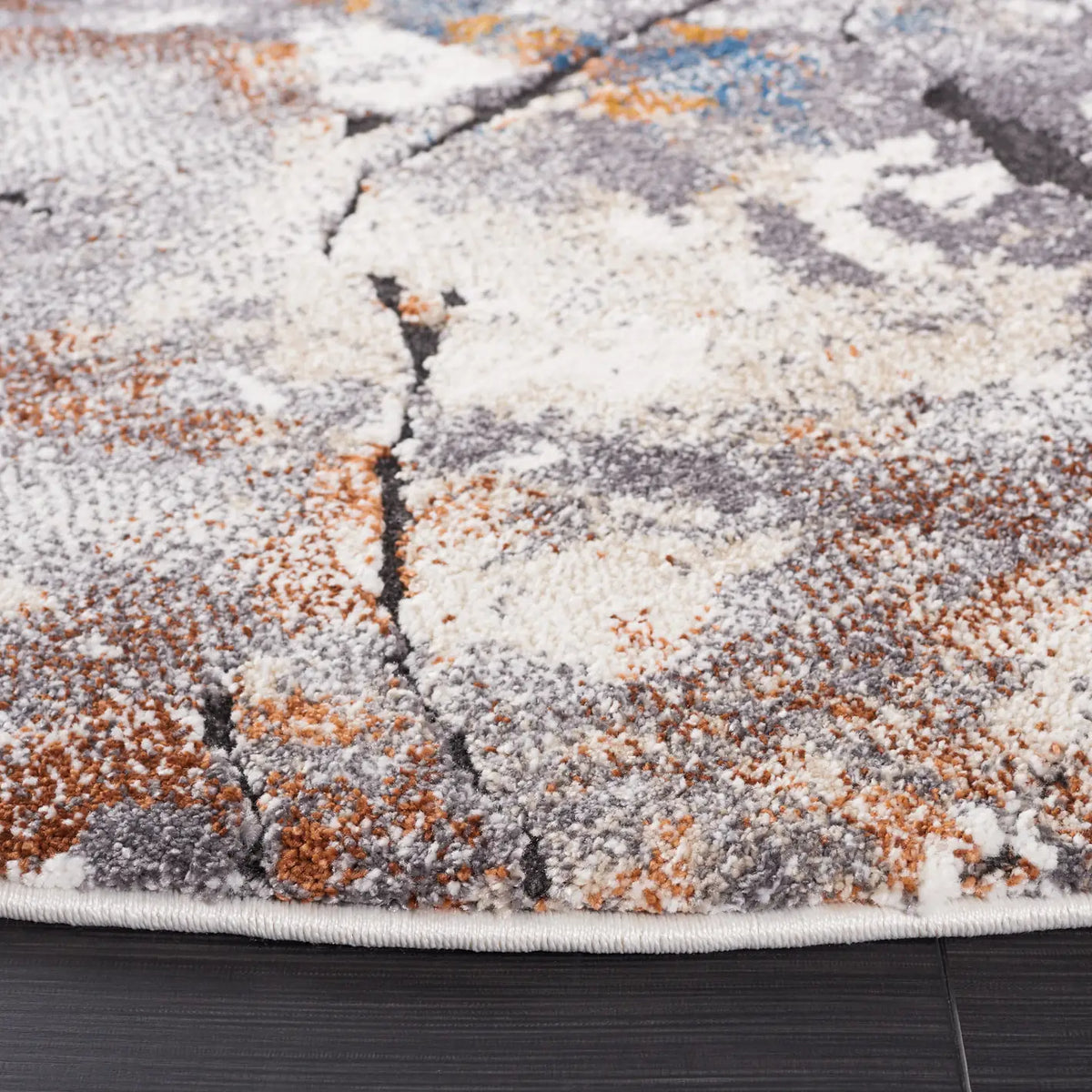 Safavieh Cyrus Shag 6'-7" x 6'-7" Rug in Grey / Ivory