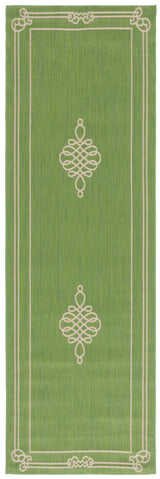 Safavieh Courtyard 2'-7" x 8'-2" Rug in Green / Creme