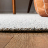 Safavieh Micro-Loop 5'-0" x 8'-0" Rug in Light Grey / Ivory
