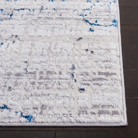 Safavieh Amelia 4'-5" x 6'-5" Rug in Grey / Blue