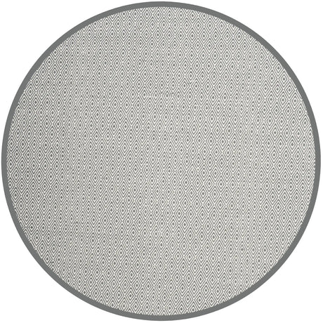 Safavieh Montauk 6'-0" x 6'-0" Rug in Ivory / Grey