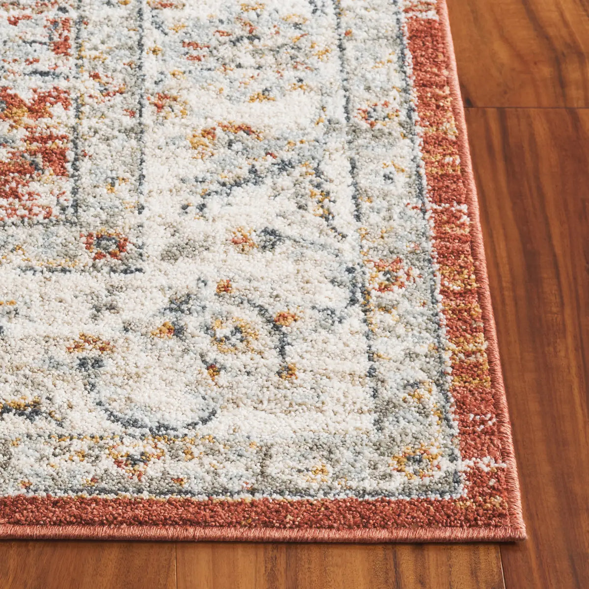 Safavieh Avalon 4'-0" x 6'-0" Rug in Rust / Ivory