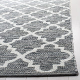 Safavieh Montauk 5'-0" x 8'-0" Rug in Charcoal / Ivory