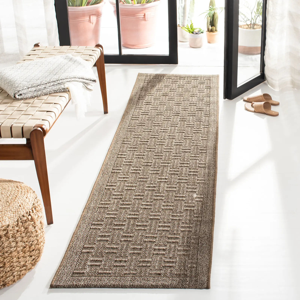 Safavieh Palm Beach 2'-3" x 10'-0" Rug in Silver