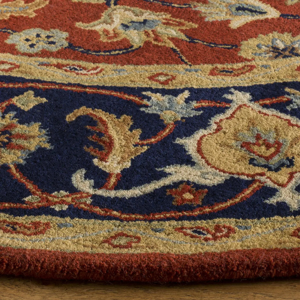 Safavieh Royalty 6'-6" x 6'-6" Rug in Rust / Navy