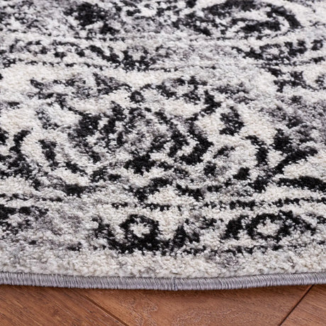 Safavieh Tulum 5'-0" x 5'-0" Rug in Ivory / Black