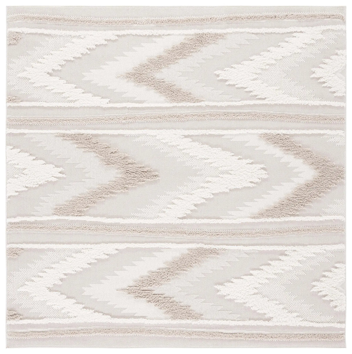 Safavieh Trends 6'-7" x 6'-7" Rug in Beige / Ivory