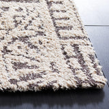 Safavieh Classic Vintage 6'-0" x 9'-0" Rug in Natural / Ivory