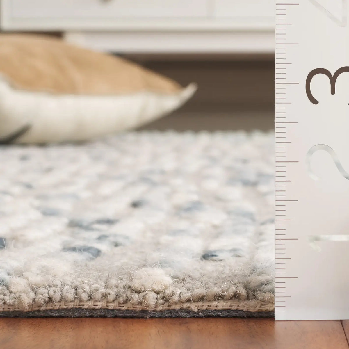 Safavieh Abstract 4'-0" x 6'-0" Rug in Grey / Blue