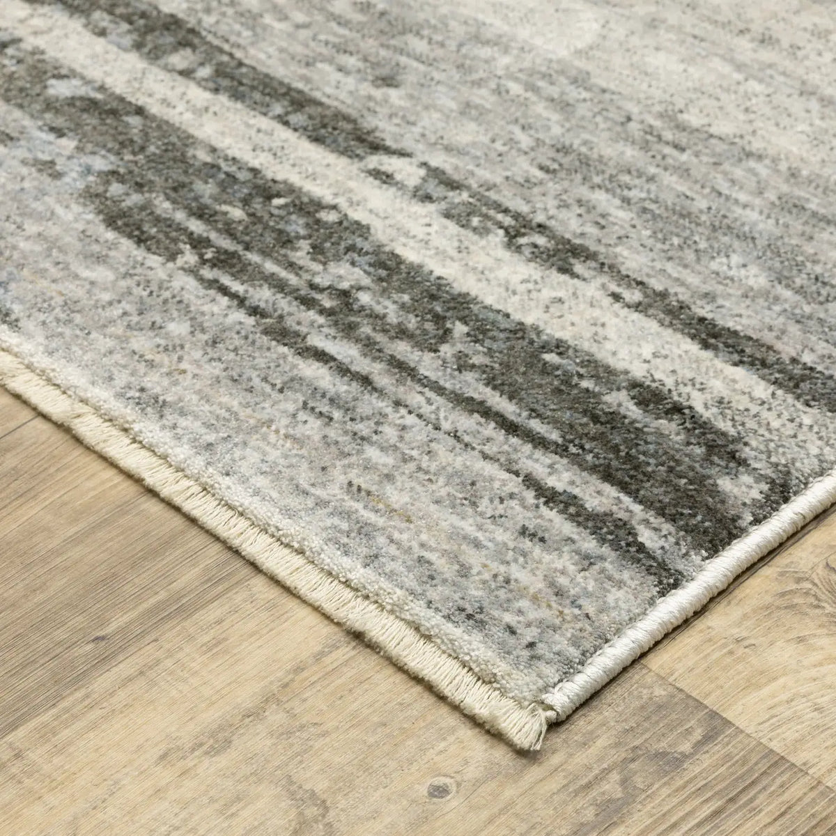 Oriental Weavers Sphinx Hayden Hay07 Grey/ Beige Rug - corner detail