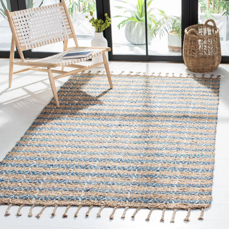 Safavieh Cape Cod 4'-0" x 6'-0" Rug in Blue / Natural