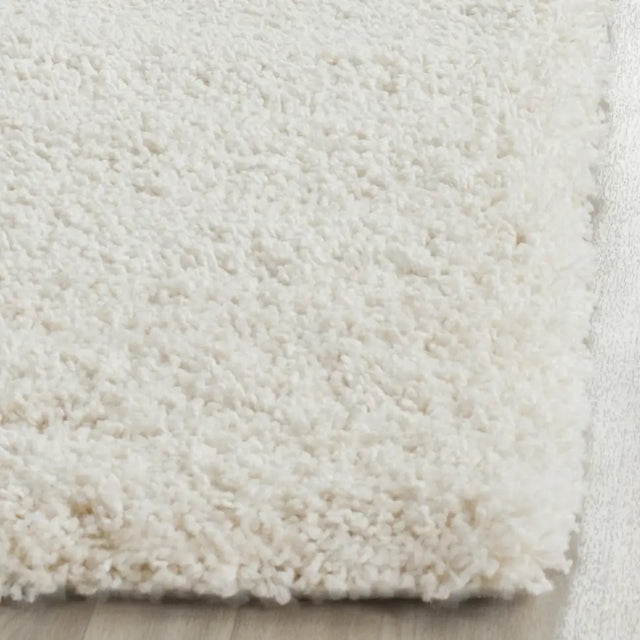 Safavieh Milan Shag 2'-0" x 10'-0" Rug in Ivory