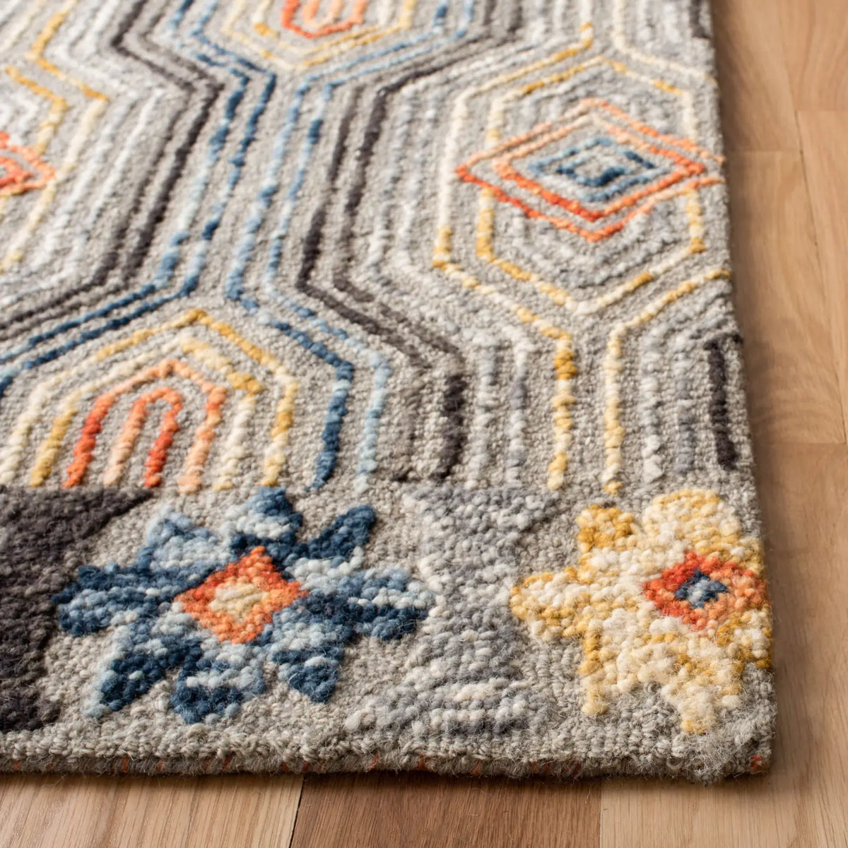 Safavieh Trace 4'-0" x 6'-0" Rug in Grey / Blue