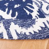 Safavieh Ikat 6'-0" x 6'-0" Rug in Blue / Ivory