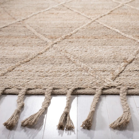 Safavieh Natural Fiber 4'-0" x 6'-0" Rug in Natural