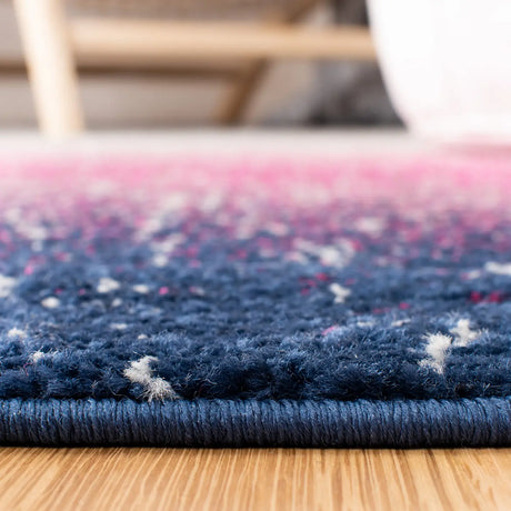 Safavieh Madison 4'-0" x 6'-0" Rug in Fuchsia / Navy
