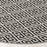 Safavieh Montauk 6'-0" x 6'-0" Rug in Black / Ivory