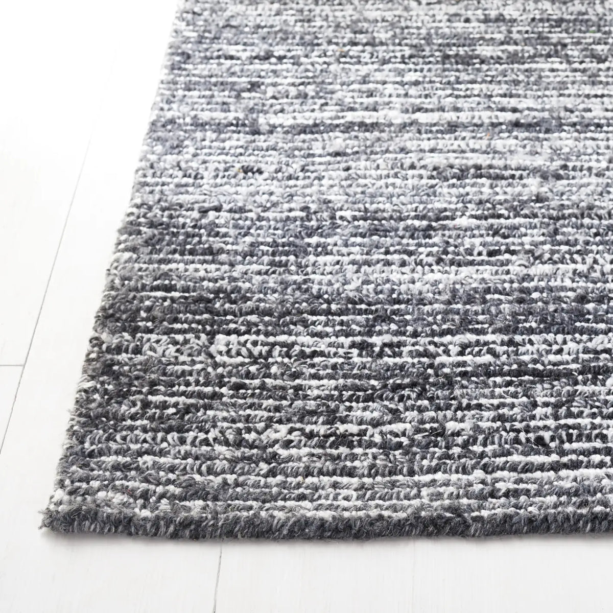 Safavieh Mirage 4'-0" x 6'-0" Rug in Dark Grey / Ivory