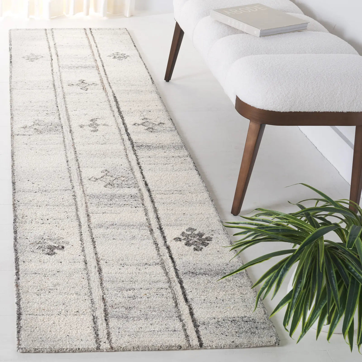 Safavieh Kenya 2'-3" x 9'-0" Rug in Brown / Beige