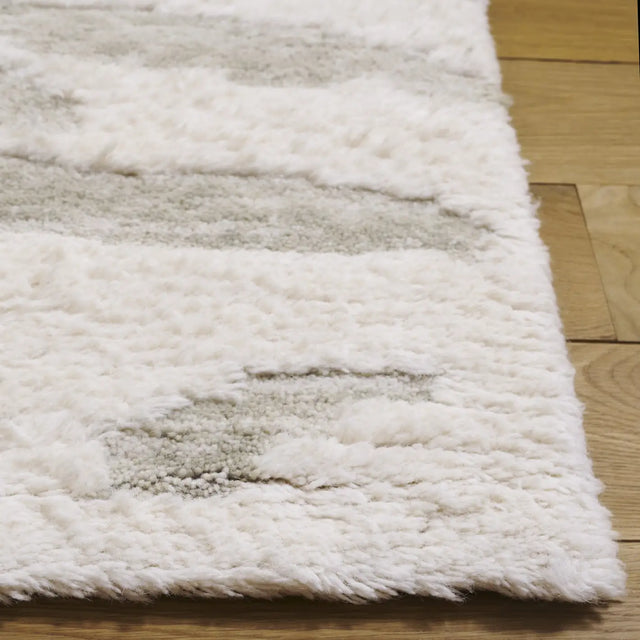 Safavieh Casablanca 4'-0" x 6'-0" Rug in Ivory / Sage