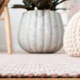 Safavieh Montauk 4'-0" x 6'-0" Rug in Pink / Ivory